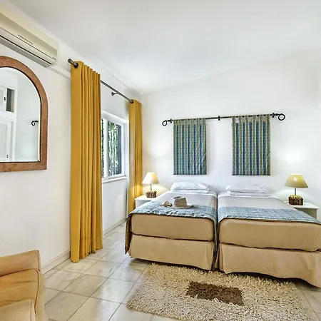 Truly Unique Villa Vale Do Lobo Almancil Apartmán *